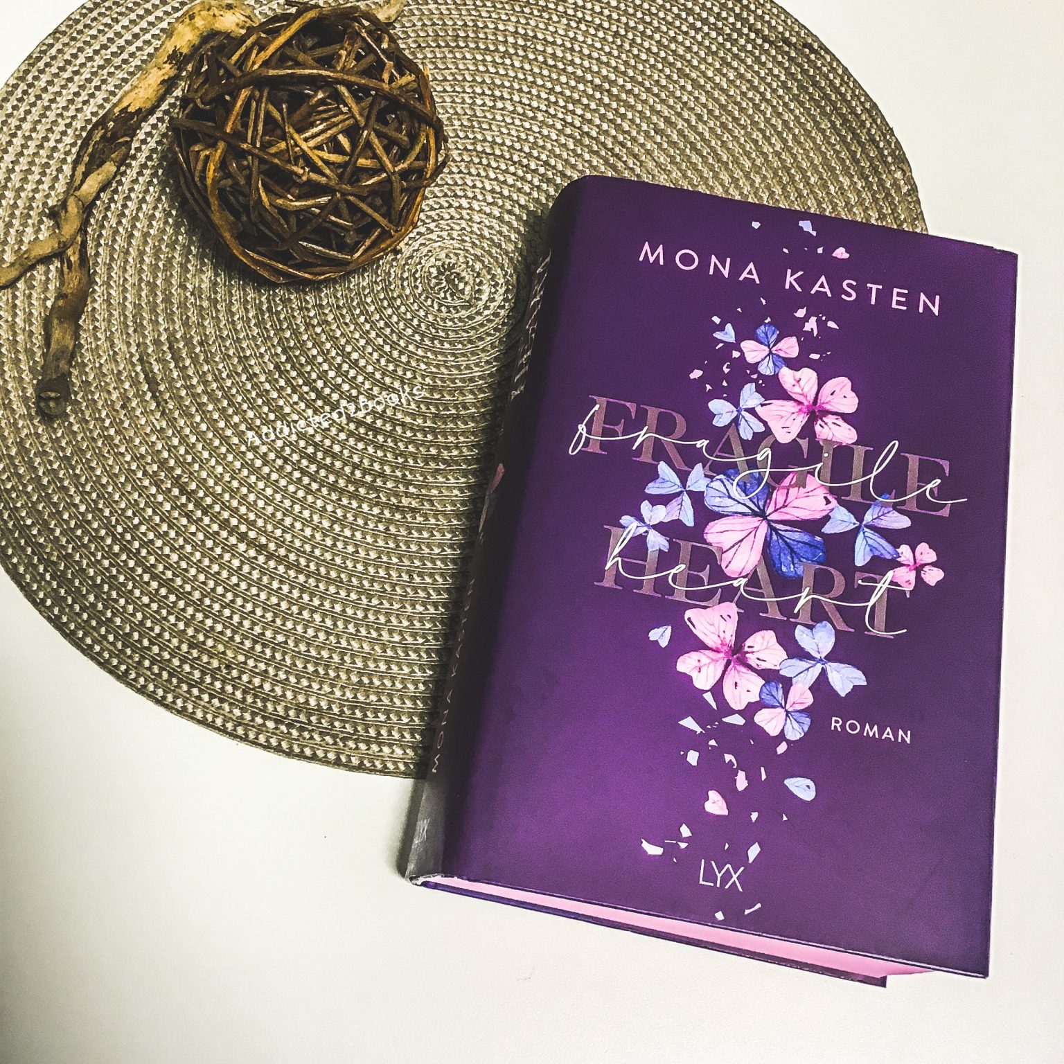 Rezension Fragile Heart (Scarlet Luck Band 2) Addicted2BooksBlog